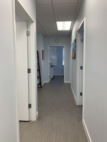 Ridgegate Medical Center: 5664 Bee Ridge Rd, Sarasota, FL 34233